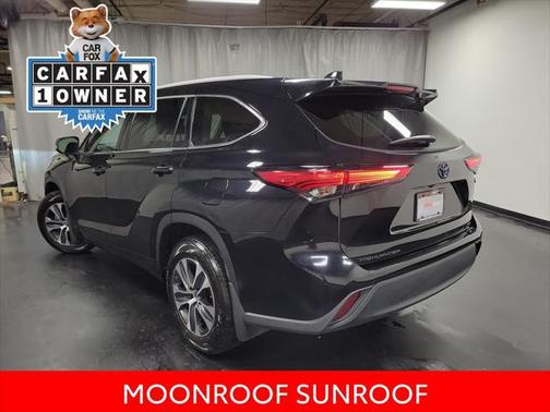 2022 Toyota Highlander Hybrid XLE