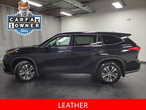 2022 Toyota Highlander Hybrid XLE