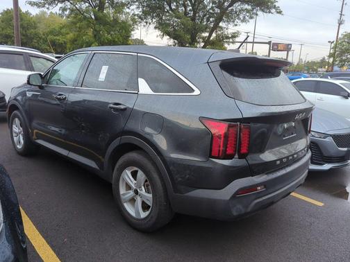 2022 Kia Sorento LX