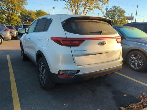 2022 Kia Sportage LX