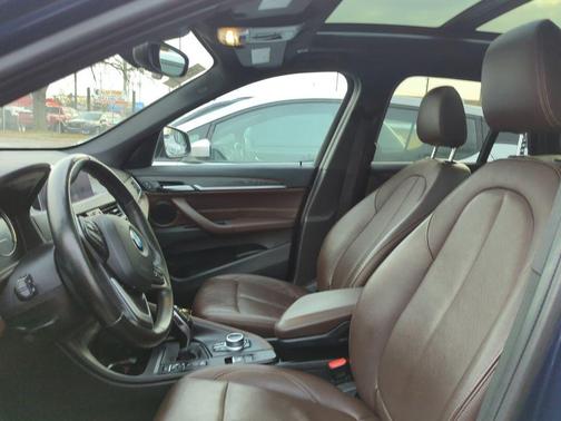 2021 BMW X1 xDrive28i