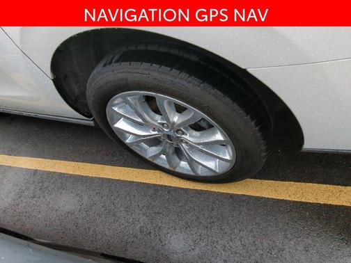 White Platinum Metallic Tri-Coat 2018 Ford Expedition Max Limited