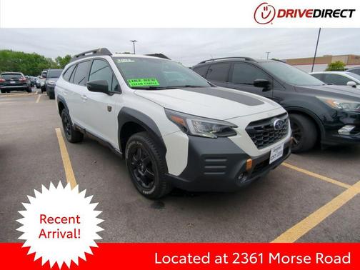 Crystal White Pearl 2023 Subaru Outback Wilderness