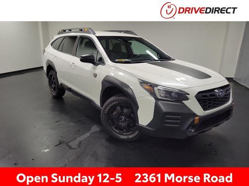 Crystal White Pearl 2023 Subaru Outback Wilderness