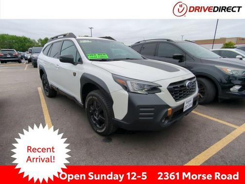 Crystal White Pearl 2023 Subaru Outback Wilderness