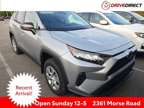 Silver Sky Metallic 2022 Toyota RAV4 LE
