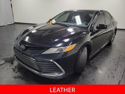 2021 Toyota Camry Hybrid XLE