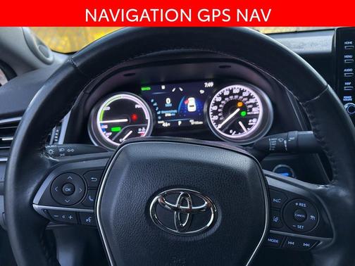 2021 Toyota Camry Hybrid XLE