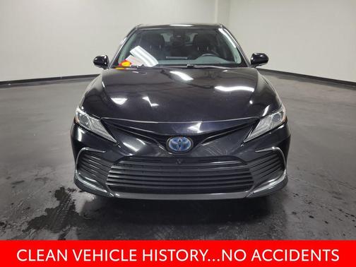 2021 Toyota Camry Hybrid XLE