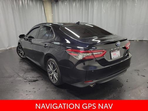 2021 Toyota Camry Hybrid XLE