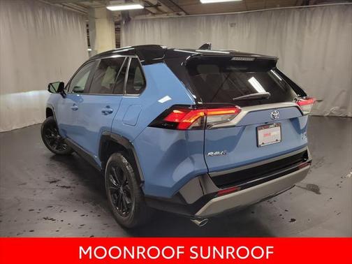 2025 Toyota RAV4 Hybrid SE