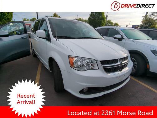 White Knuckle Clearcoat 2019 Dodge Grand Caravan SXT