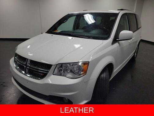 White Knuckle Clearcoat 2019 Dodge Grand Caravan SXT