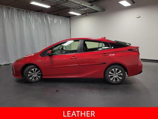 2022 Toyota Prius XLE