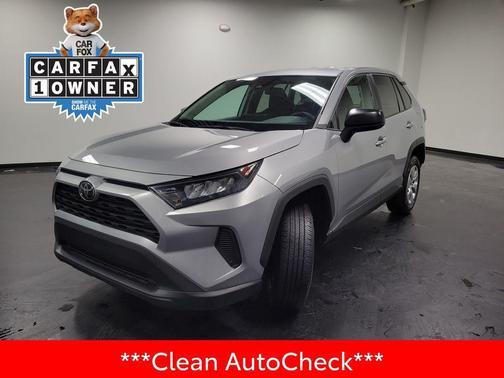 2022 Toyota RAV4 LE
