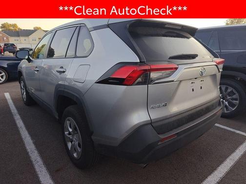 2022 Toyota RAV4 LE
