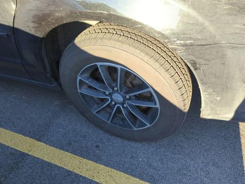 Brilliant Black Crystal Pearlcoat 2015 Dodge Grand Caravan SXT