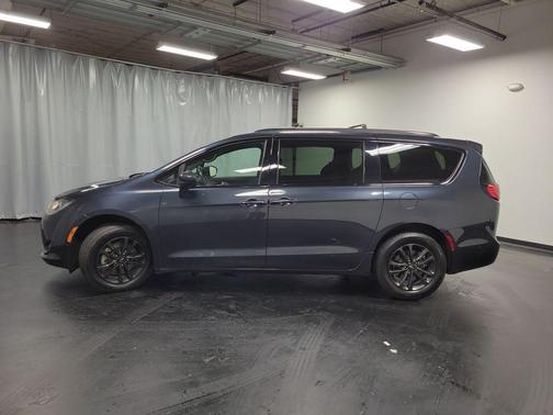 2020 Chrysler Pacifica L