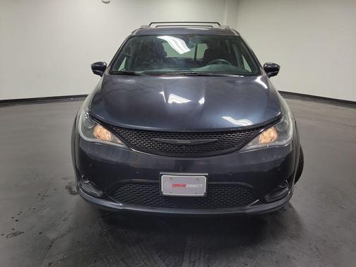 2020 Chrysler Pacifica L