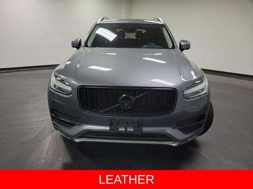 Gray Metallic 2017 Volvo XC90 T6 Momentum