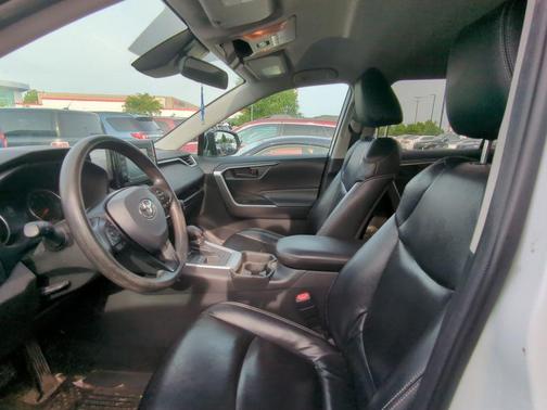 Super White 2021 Toyota RAV4 LE