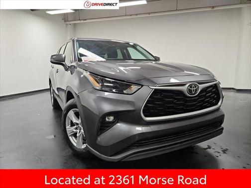 2022 Toyota Highlander LE