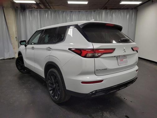 2023 Mitsubishi Outlander SE 2.5 S-AWC