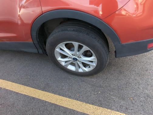Orange Metallic 2019 Ford Escape SE