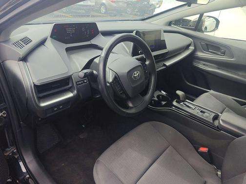 2023 Toyota Prius LE