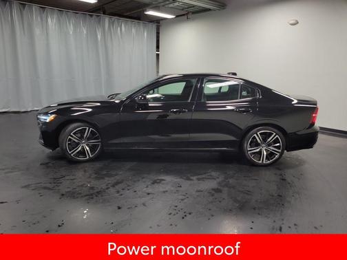 2021 Volvo S60 T5 R-Design