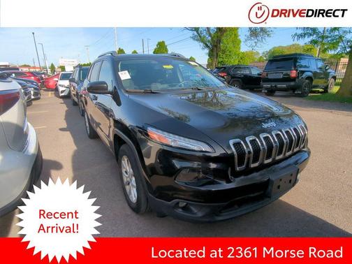 Brilliant Black Crystal Pearlcoat 2015 Jeep Cherokee Latitude