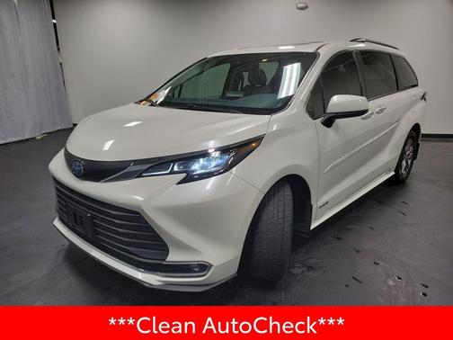 2021 Toyota Sienna XLE 7 Passenger