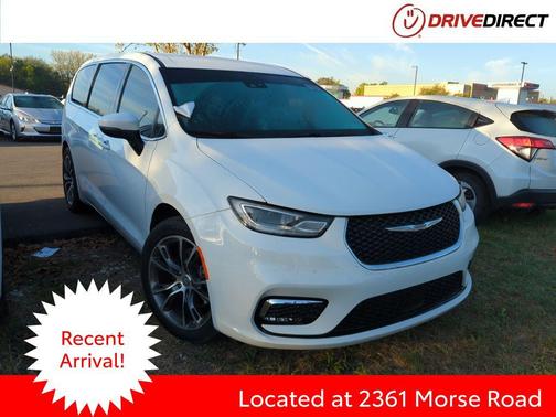 2023 Chrysler Pacifica Touring L