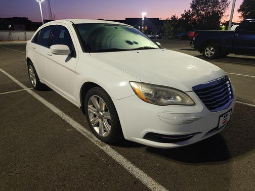 2013 Chrysler 200 LX