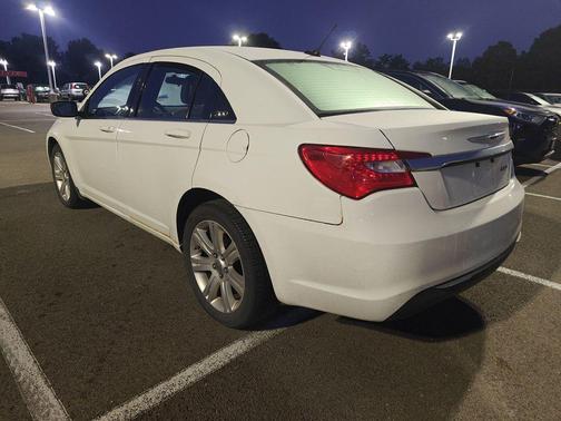 2013 Chrysler 200 LX