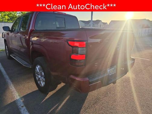 Cardinal Red Metallic Tricoat 2024 Nissan Frontier SV