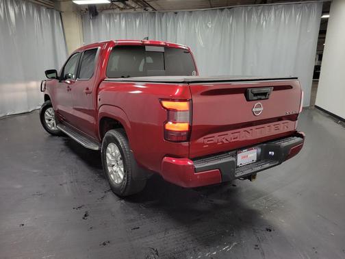 Cardinal Red Metallic Tricoat 2024 Nissan Frontier SV