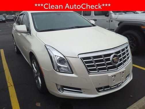 White Diamond Tricoat 2013 Cadillac XTS Luxury