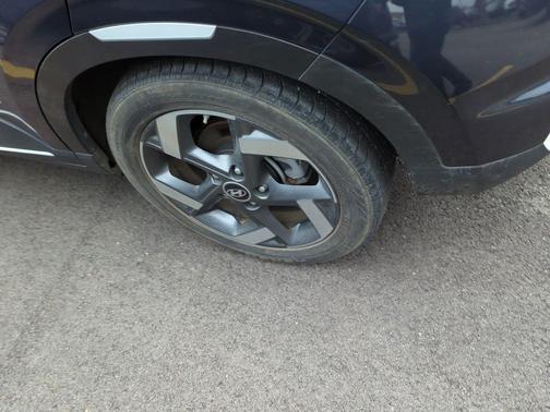 2023 Hyundai VENUE Limited