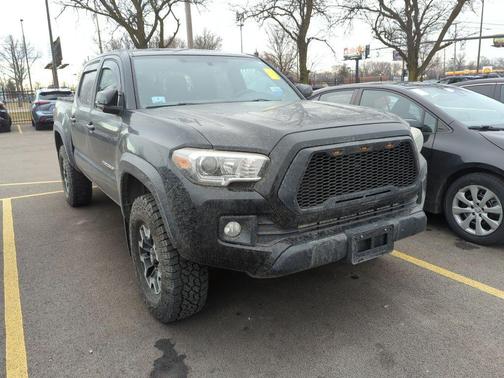 2016 Toyota Tacoma SR5