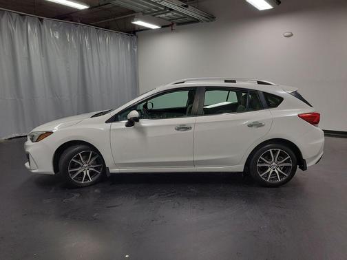 Crystal White Pearl 2018 Subaru Impreza 2.0i Limited
