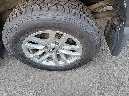 Shadow Gray Metallic 2019 Chevrolet Silverado 1500 RST