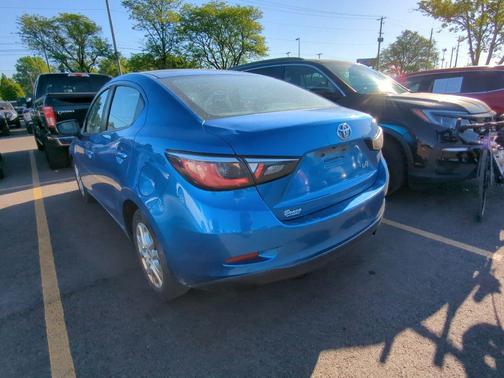 Sapphire 2017 Toyota Yaris iA Base