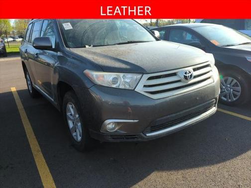 2013 Toyota Highlander SE