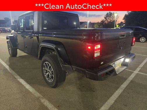 2024 Jeep Gladiator Sport S