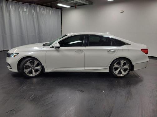 2020 Honda Accord Touring 2.0T
