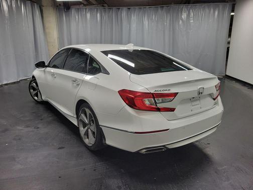 2020 Honda Accord Touring 2.0T