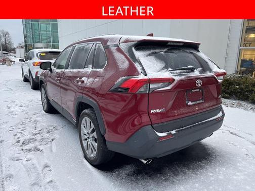 2022 Toyota RAV4 XLE Premium