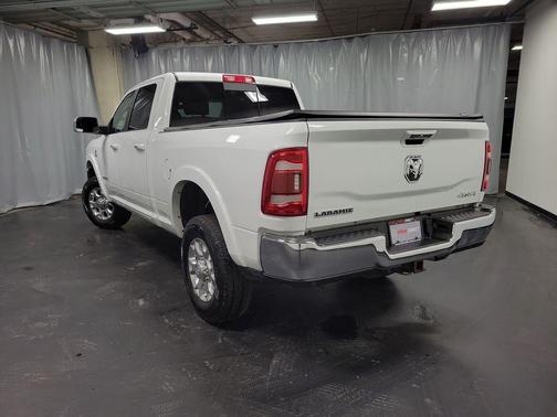 2022 RAM 2500 Laramie Crew Cab 4x4 6'4' Box