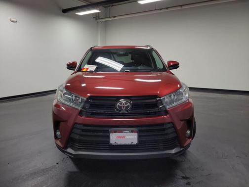 2017 Toyota Highlander SE